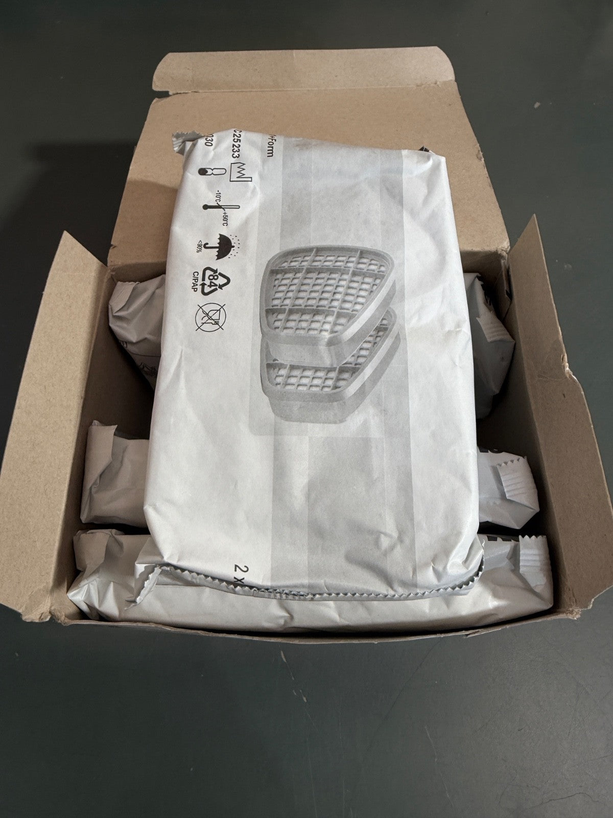 3M 6075 A1 Formaldehyde Gas Vapour Filters 4 Pairs 8 Filters Genuine
