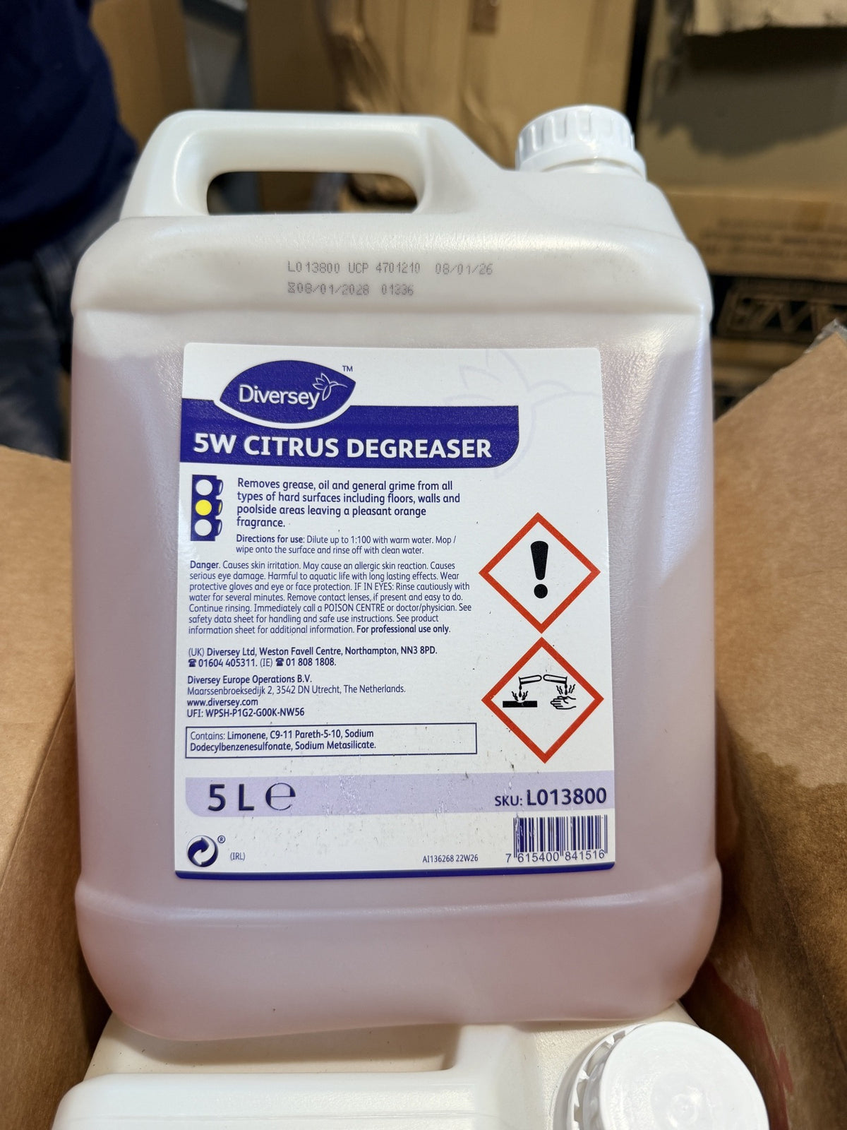 Diversey 5W Citrus Degreaser – actual stock photo 1