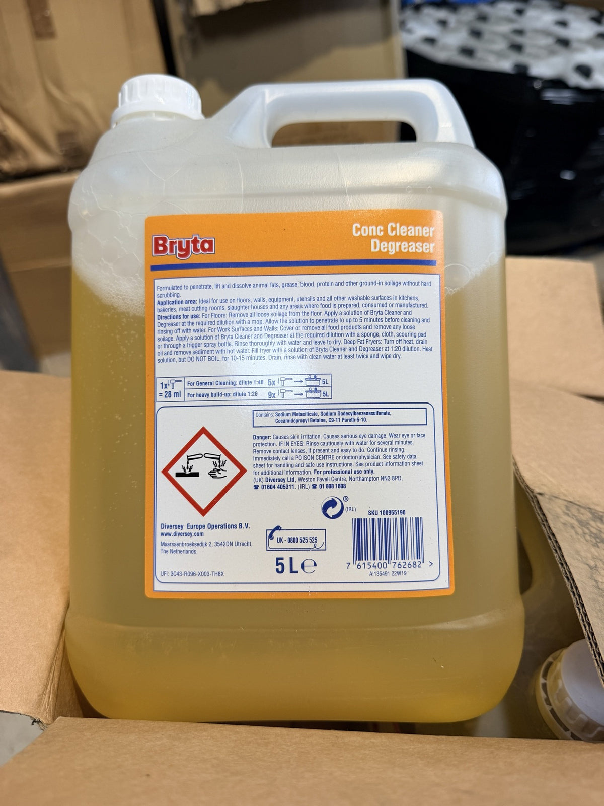 Diversey Bryta Conc Cleaner Degreaser – actual stock photo 2