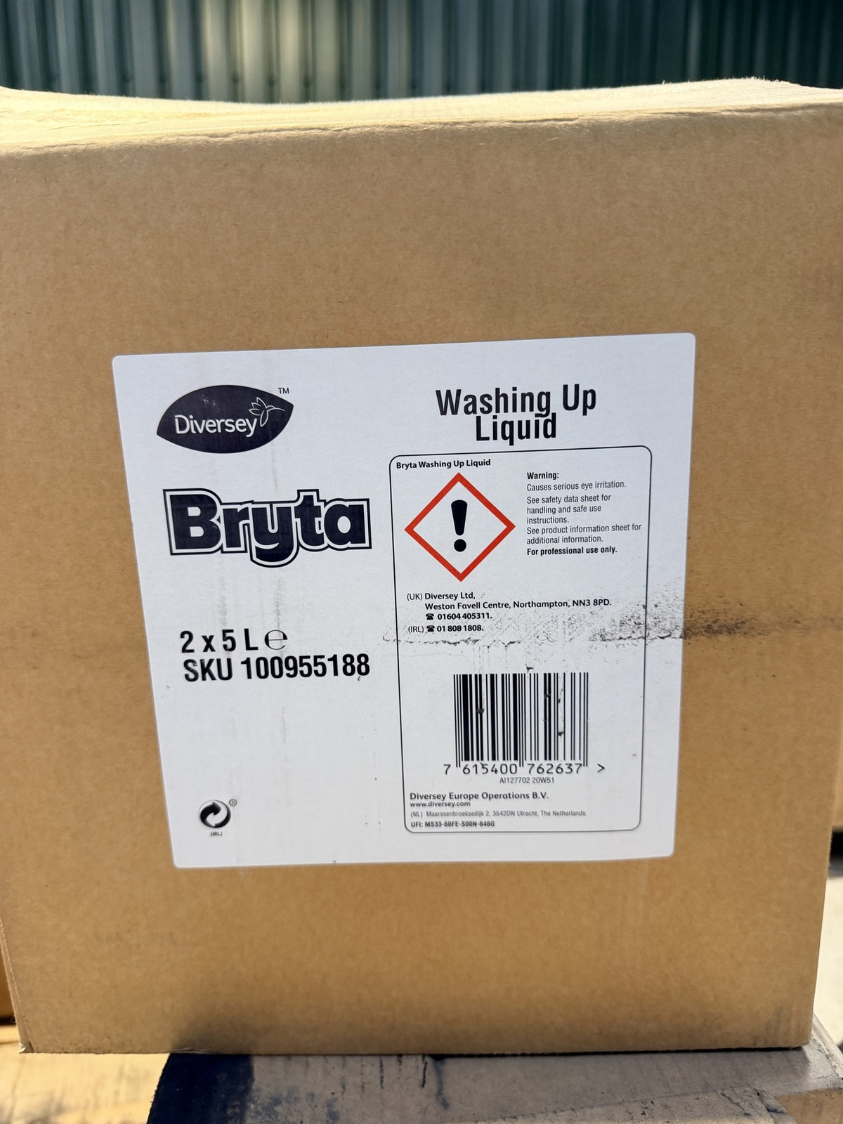Diversey Bryta Washing Up Liquid – actual stock photo 1