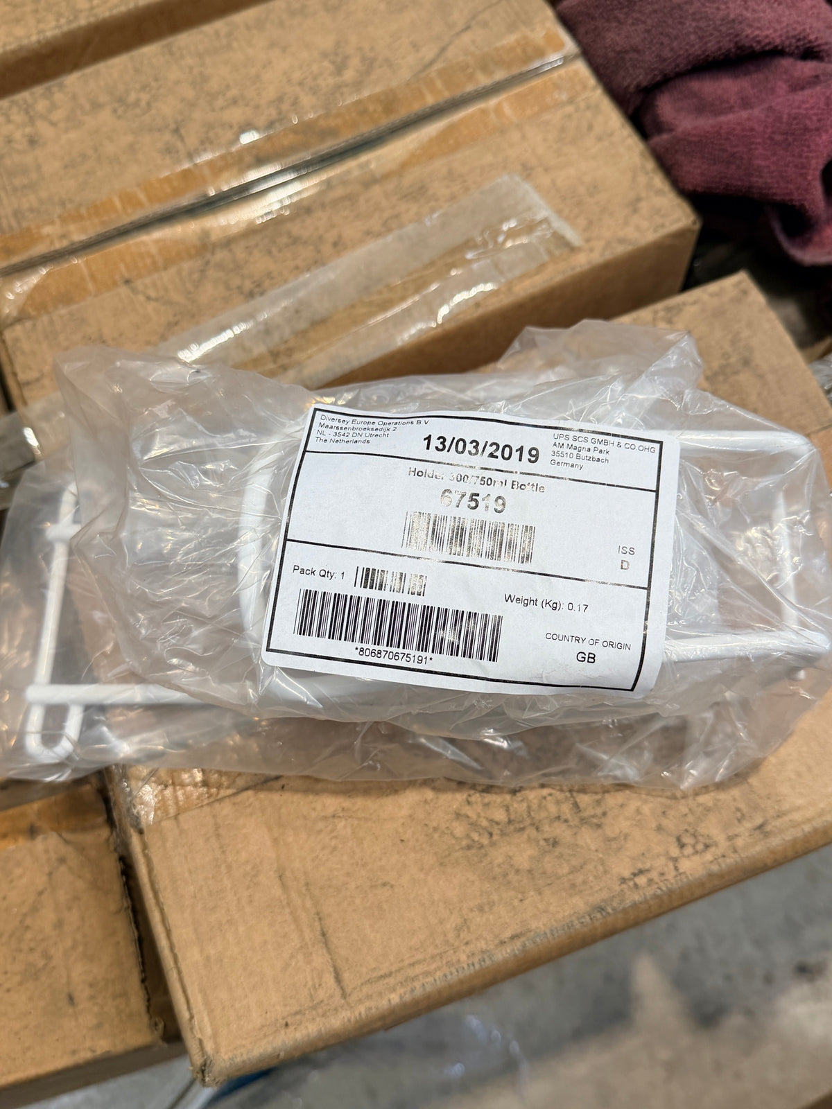 Diversey 300/750ml bottle holder in its bag – actual stock