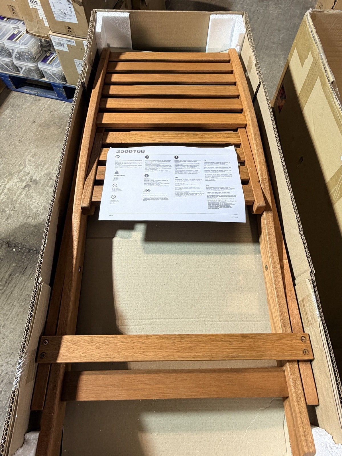 Wooden folding garden chairs – box of 4 – actual stock photo 3