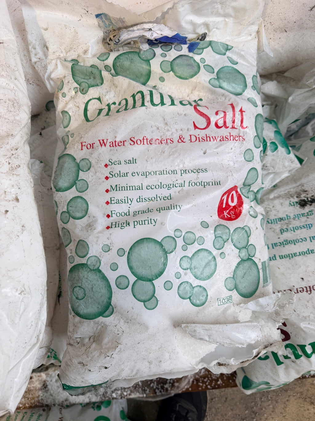 Granular Salt 10kg bag – torn top
