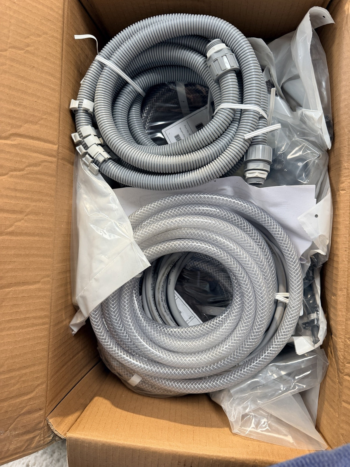 Diversey L5000+5 Pump Installation Kit (Non-Flush Manifold) – actual stock photo 1