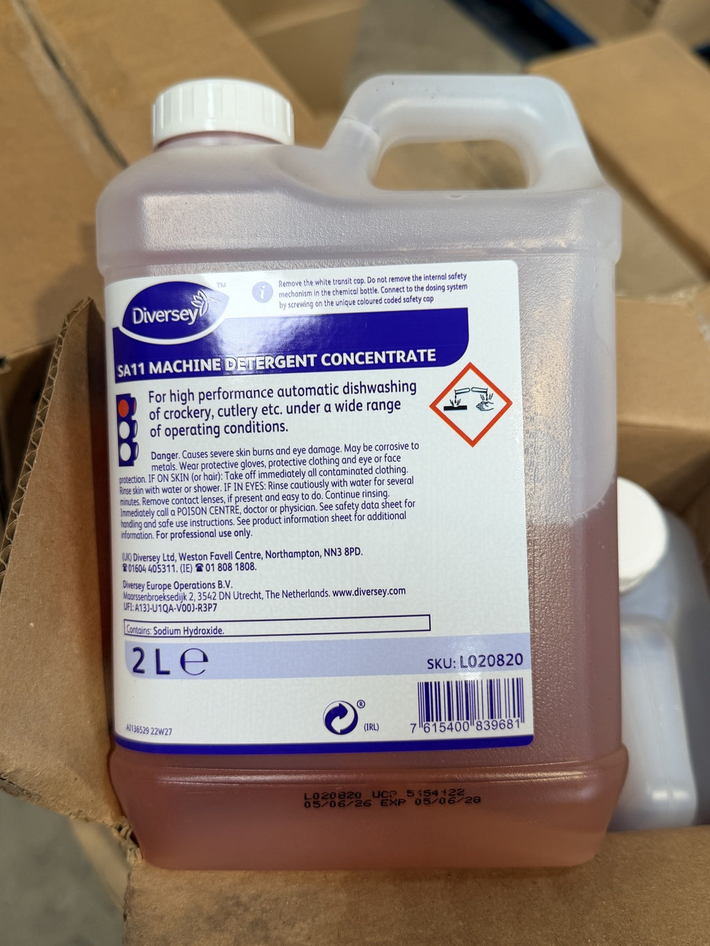 Diversey SA11 Machine Detergent Concentrate – actual stock photo 3