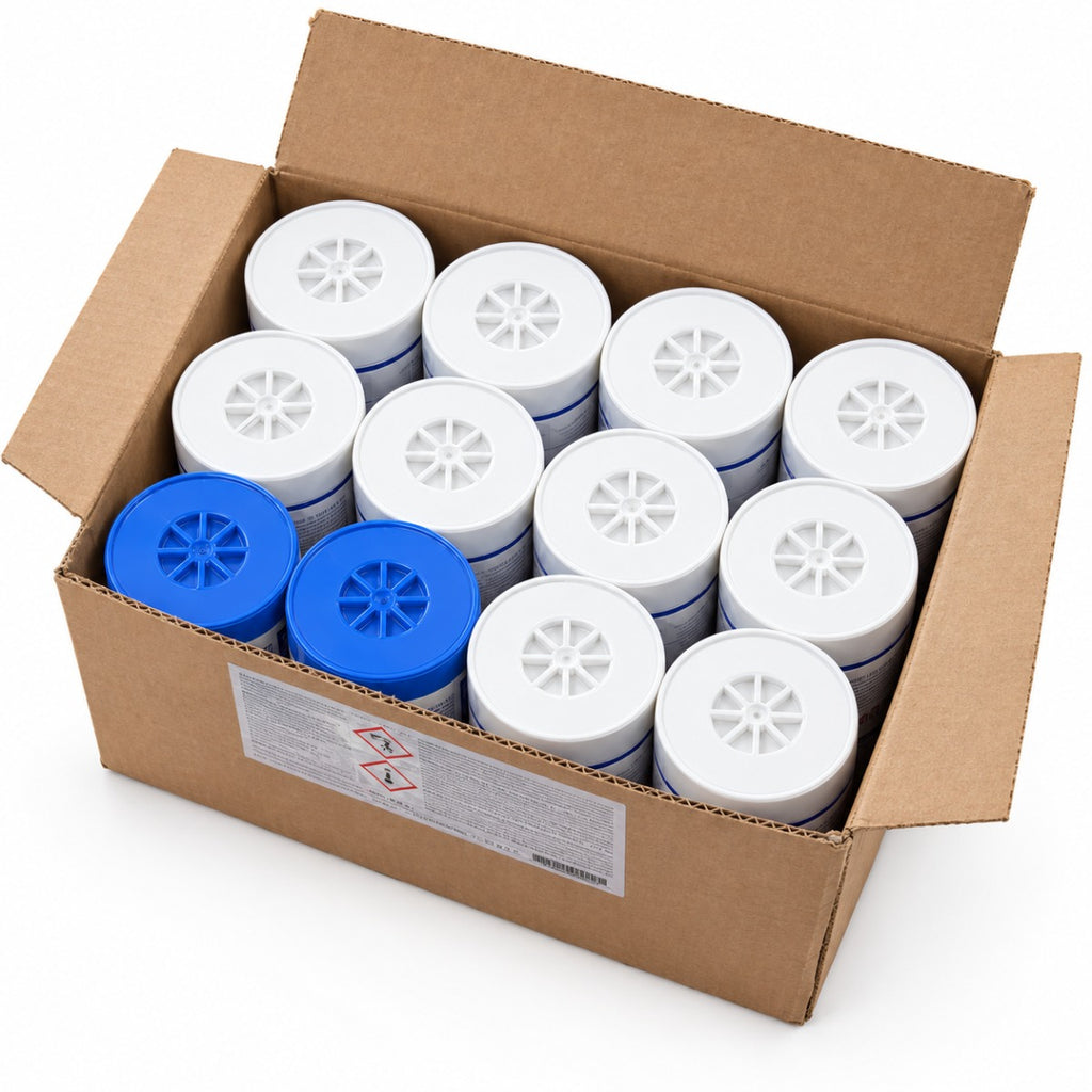 Diversey Titan Sanitizer Detergent Disinfectant Powder 12 × 0.5kg – studio image of the actual stock