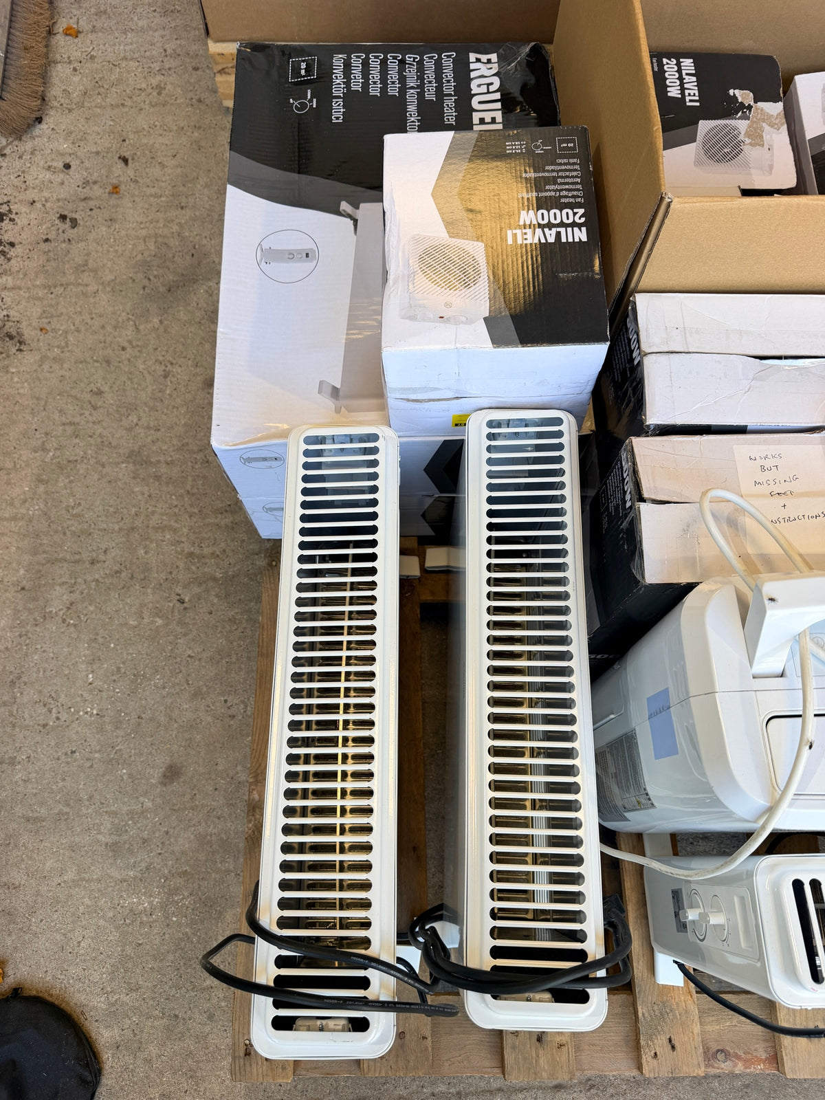 Loose convector heaters with boxed Erguel and Nilaveli heaters