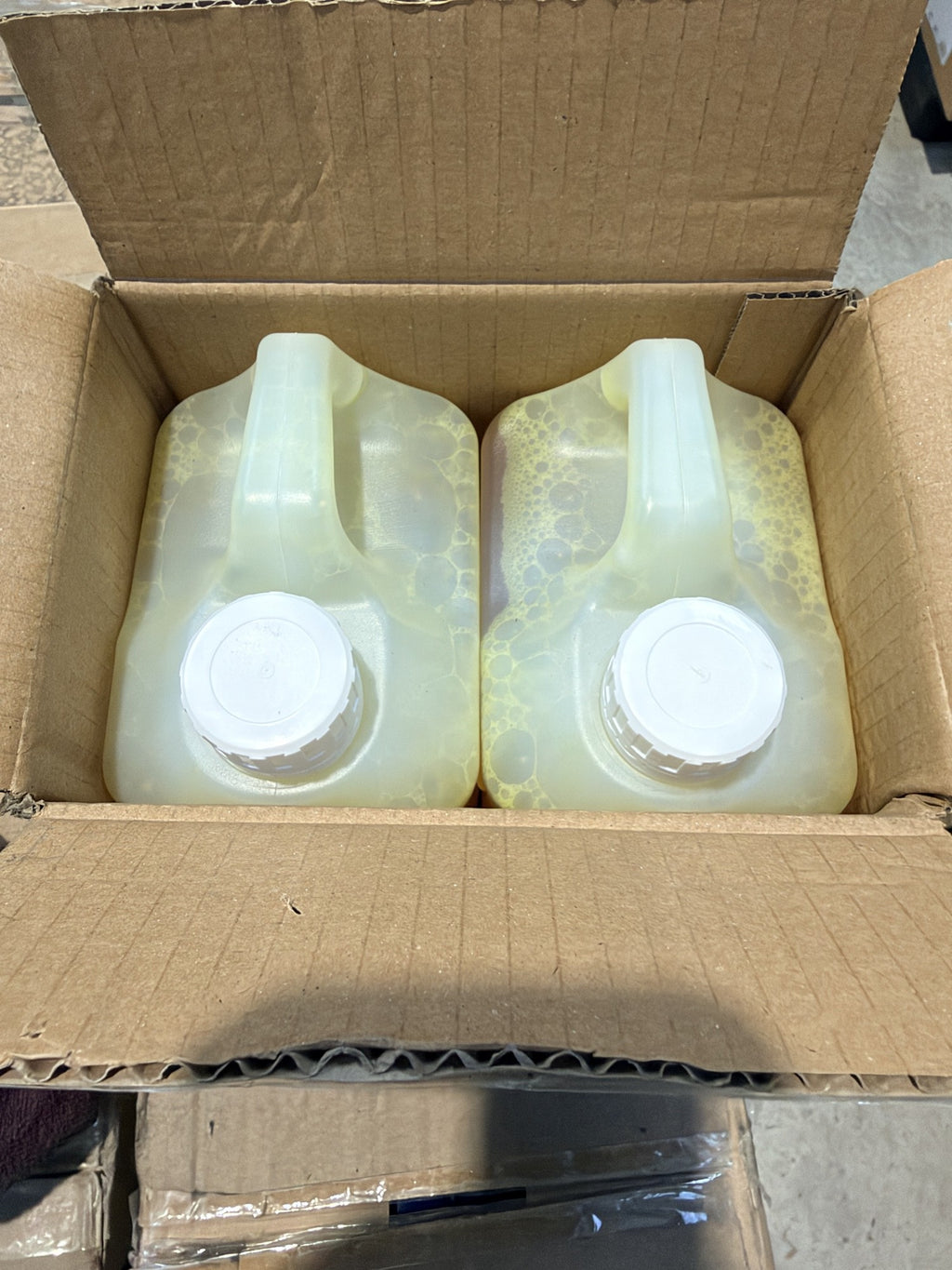 Zenith 5XA Foaming All Purpose Cleaner Concentrate – actual stock photo 3