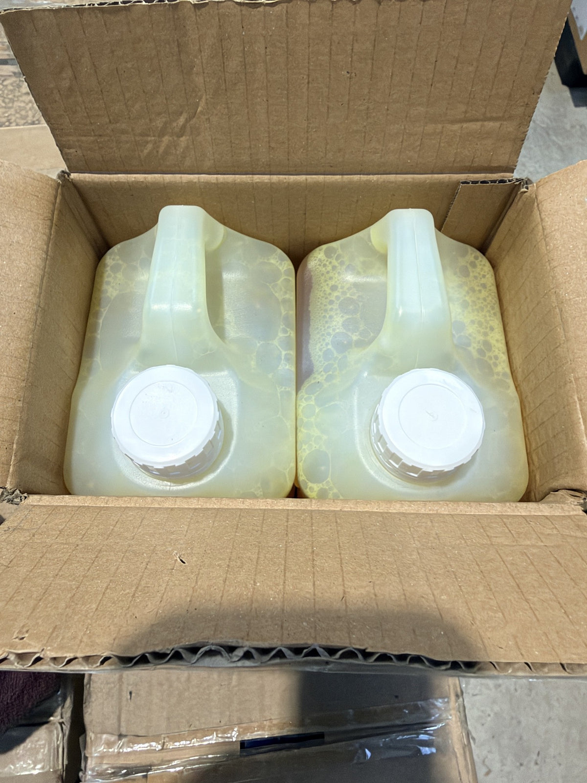 Zenith 5XA Foaming All Purpose Cleaner Concentrate – actual stock photo 3