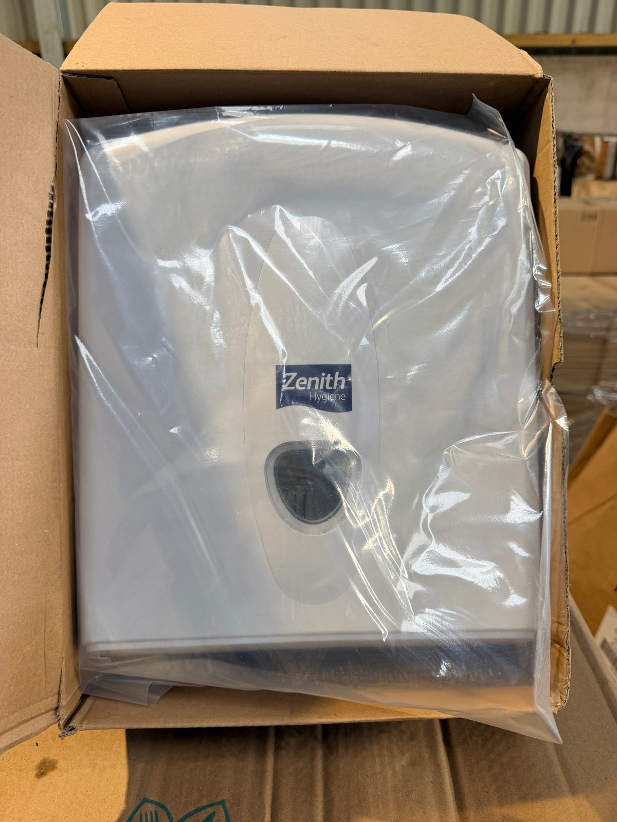 Zenith Excel BC528W white paper towel dispenser, new in box