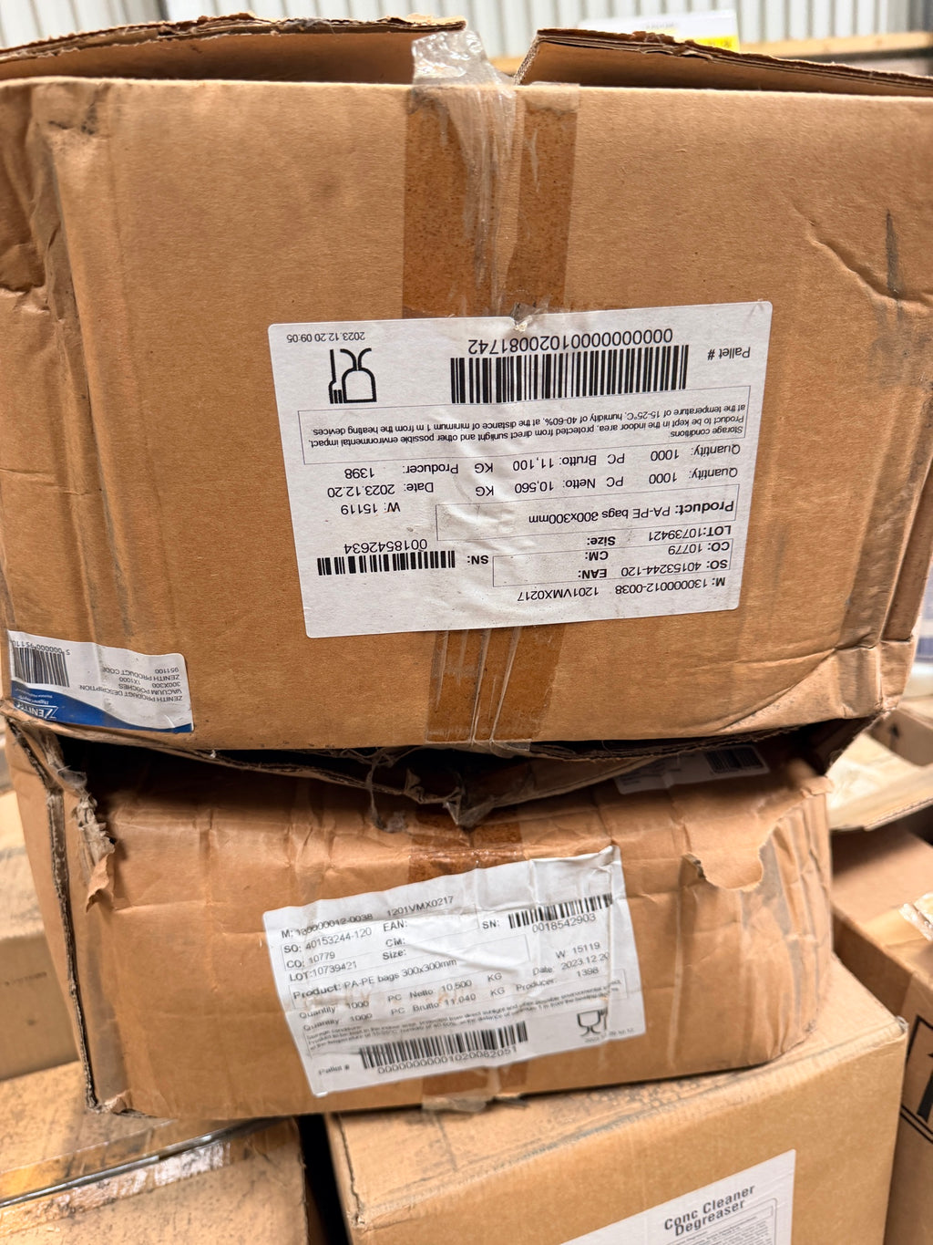 Two boxes of Zenith 300 x 300mm vacuum pouches – actual stock
